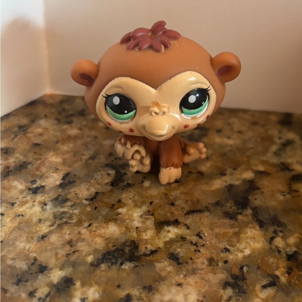 Littlest Pet Shop # 2331 Brown Freckled Blythe Chimpanzee Chimp Monkey
